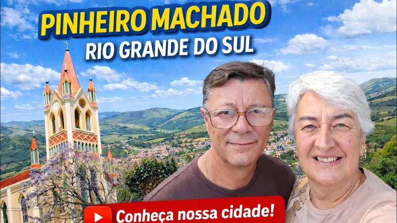 Placa 'Eu amo Pinheiro Machado' na entrada da cidade